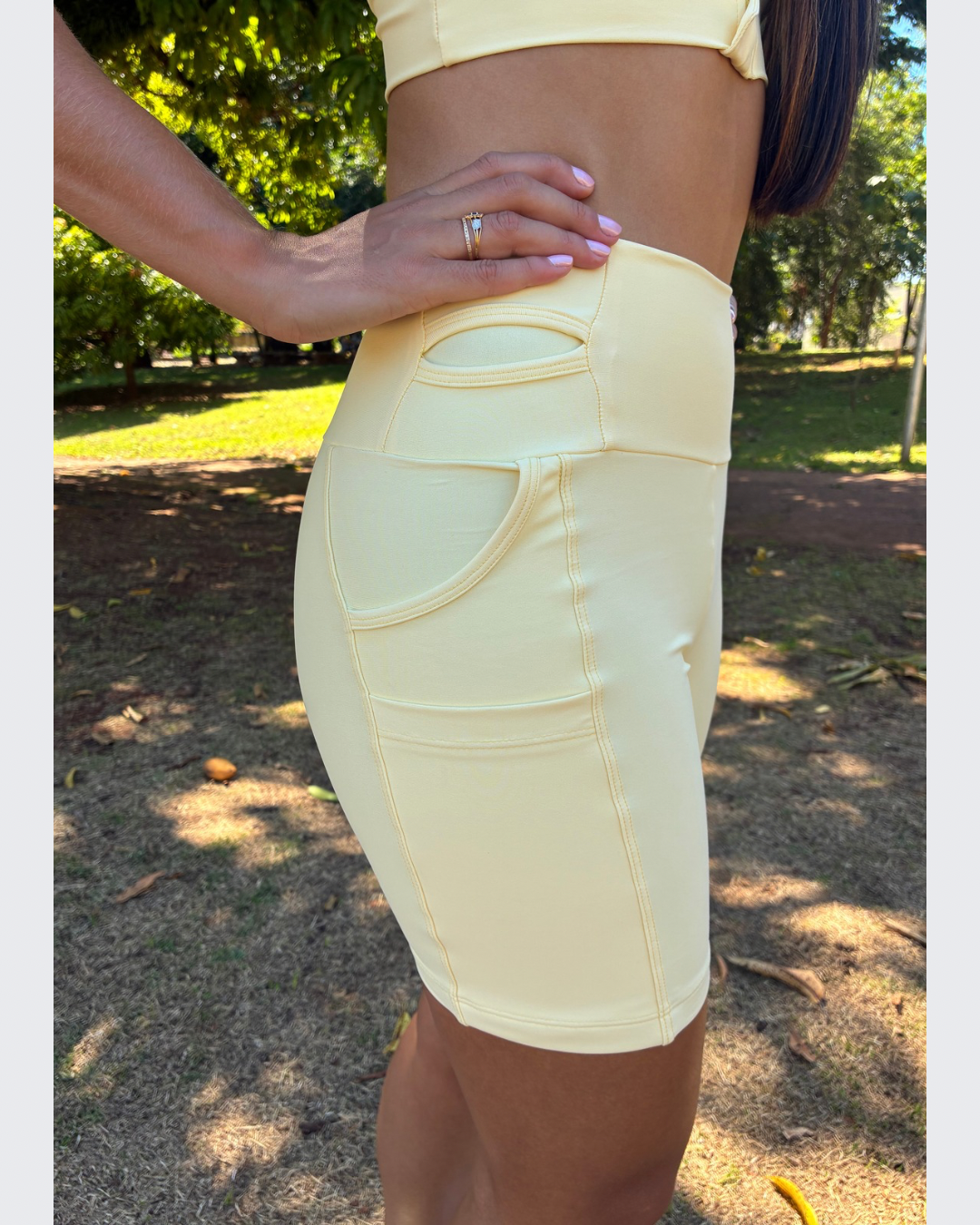 Short com 5 bolsos